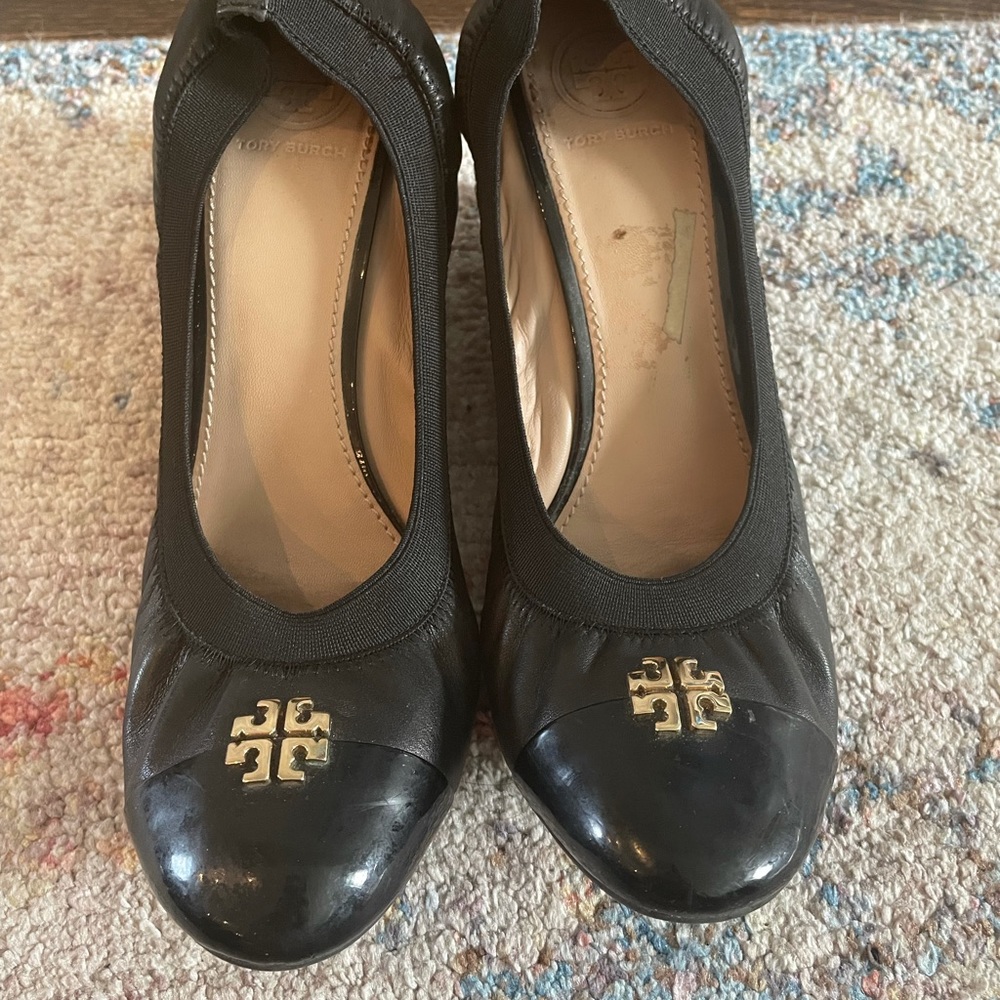 Tory Burch Jolie Logo 65mm Wedge Pump - Picture 3 of 6